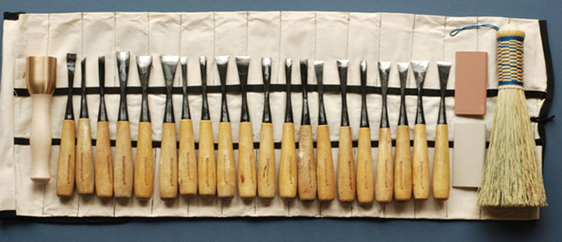 WOOD CARVING TOOL SETS AND SUPPLIES